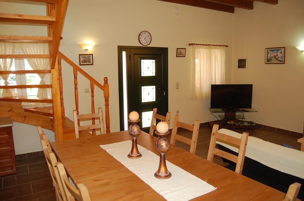 Chris And Nick Corfu Villa Mpoukaris Ruang foto